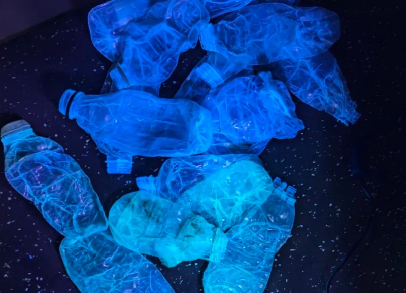 Databeyond stellt den optischen Sortierer FASTSORT-BARRIER-FLUO mit einer Genauigkeit von über 98 % vor
