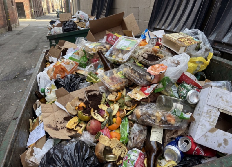 Warum gemischte Siedlungsabfälle der wahre Stresstest für KI-Sortiersysteme sind